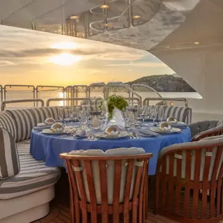 Sundeck Dining Table 2