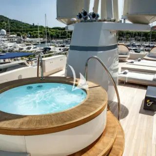 ASLEC 4 Deck Jacuzzi