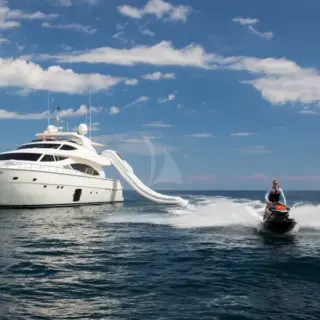 Porthos with jetski