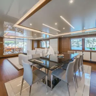 FIORENTE - Main salon - 2018