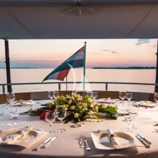 Bridge Deck - Al Fresco Dining