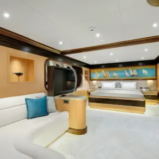 Meira VIP 1 lower deck