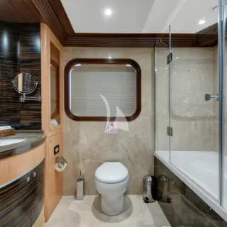 Meira master ensuite main deck
