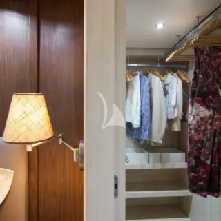 Walk-in closet