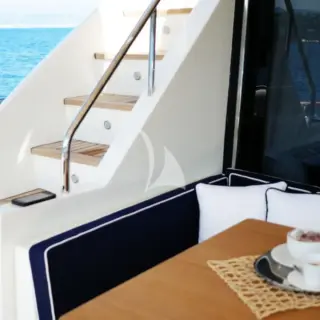 Lady Amanda - Exterior staircase