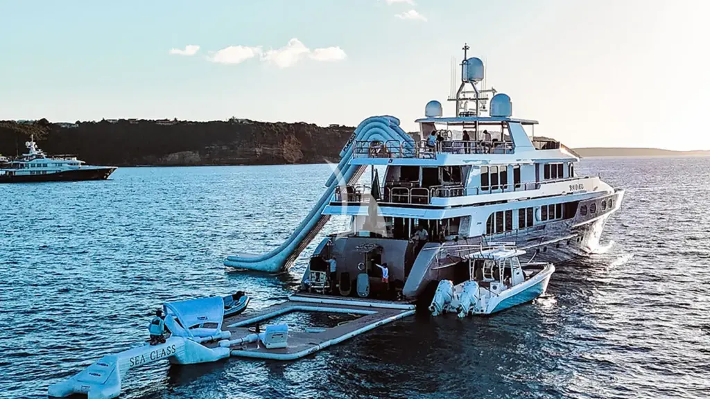 SEA CLASS 155' Christensen