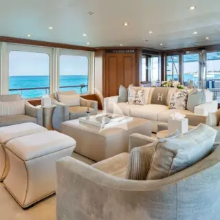 SEA CLASS - Main Salon