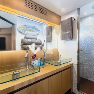 XAMAN - Master bathroom