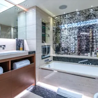 IMPERIAL PRINCESS BEATRICE - Master Ensuite