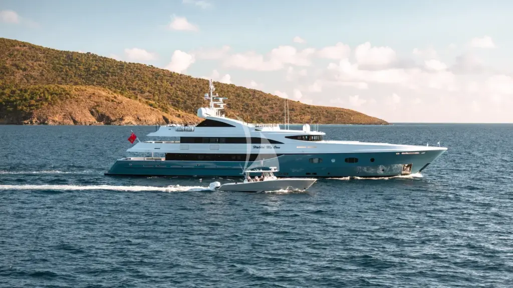 HOLDIN' MY OWN - Running Shot