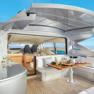 LEGENDARY - Aft deck