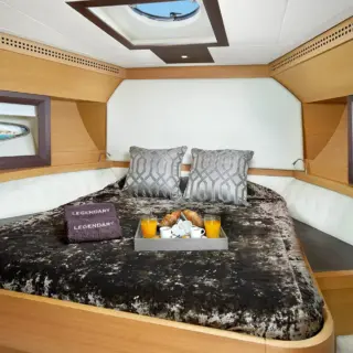LEGENDARY - VIP cabin