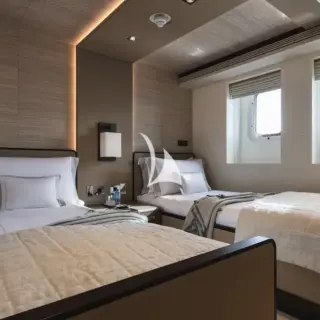 Twin cabin