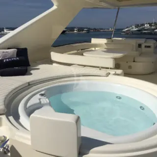 Jacuzzi