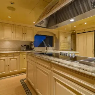 Country Style Galley (featuring viewing window)