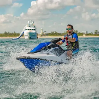 Jet ski