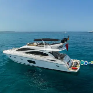CALA DI LUNA - At anchor