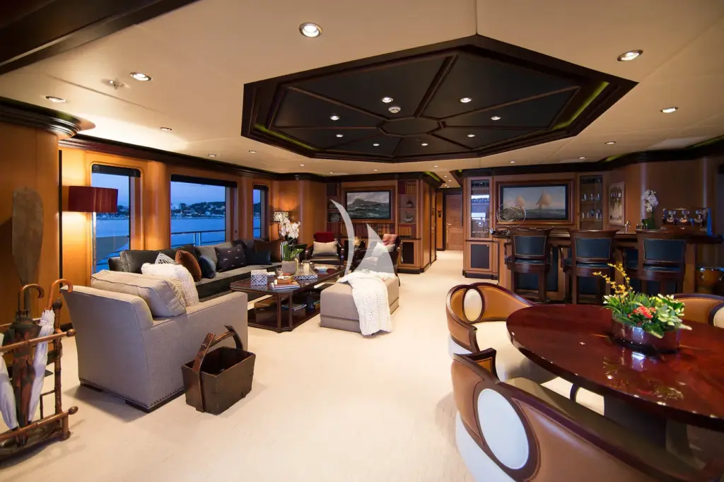 COCOA BEAN - Bridge Deck Bar