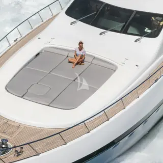LADY B - Image 5