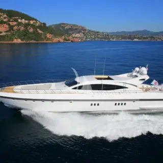 LADY B - Image 1