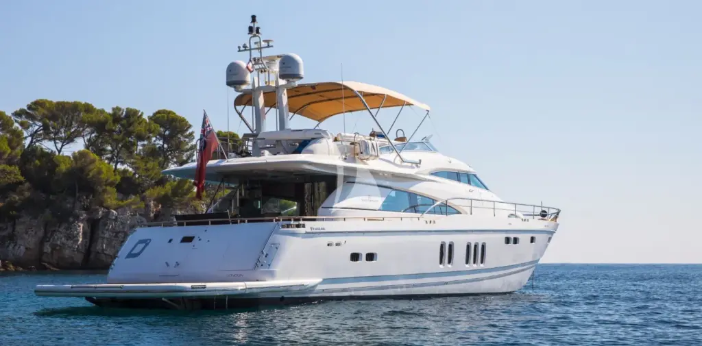 D5 - At anchor - 2016