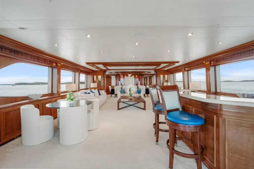 MISS STEPHANIE - Main Salon Looking Forward