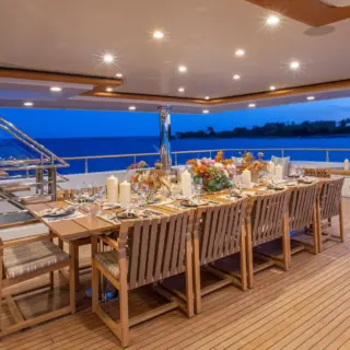 Exterior Dining