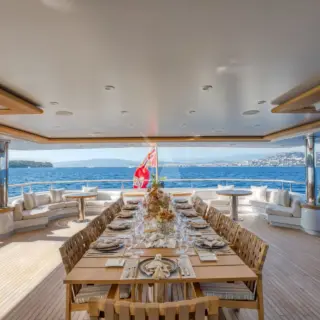 Exterior Dining