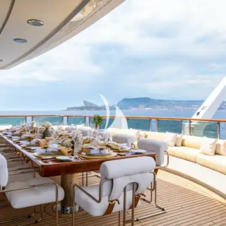 Bridge Deck Aft
