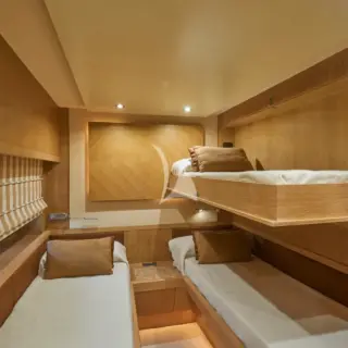 Double cabin with Pullman set up