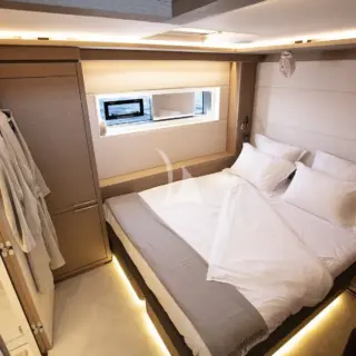 Aft Port Cabin Low
