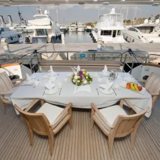 Al fresco dining