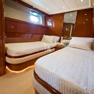 Twin cabin