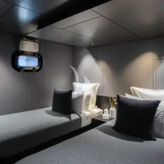 Twin cabin converts to King