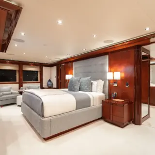 CHASING DAYLIGHT - Master Stateroom 