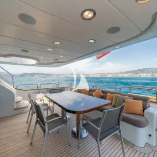 QUID PRO QUO - Main aft deck - 2019