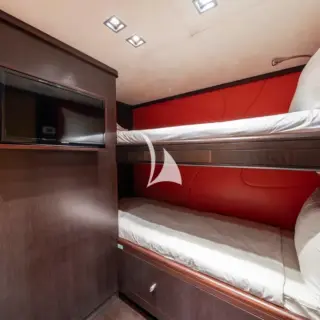QUID PRO QUO - Bunk cabin - 2019