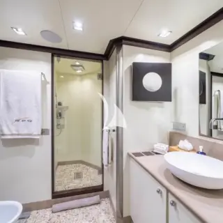 QUID PRO QUO - Master stateroom - 2019