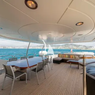 QUID PRO QUO - Upper aft deck - 2019