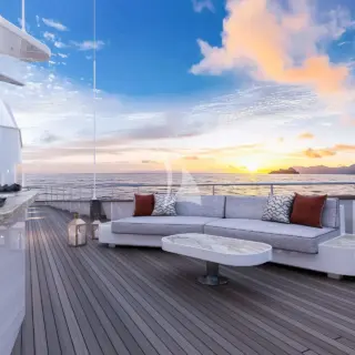 Top Deck