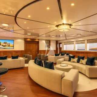 Upper Deck Salon