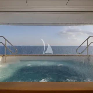 Jacuzzi - Main Deck