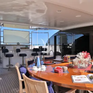 Sun deck dining area