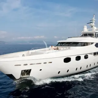 White Superstructure - 2018