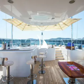 Sundeck Bar