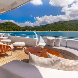 Bridge deck aft