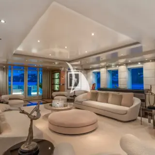 SCOTT FREE - Main Deck Salon