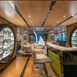 Main deck bar