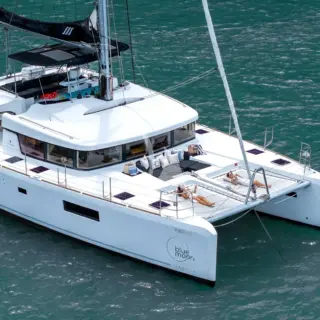 BLUE MOON - Aerial view