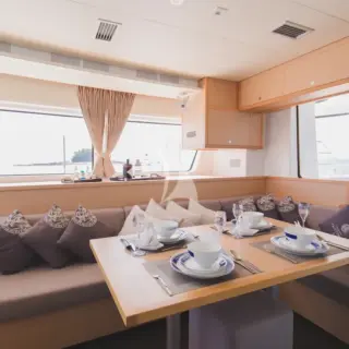 BLUE MOON -  Main Saloon